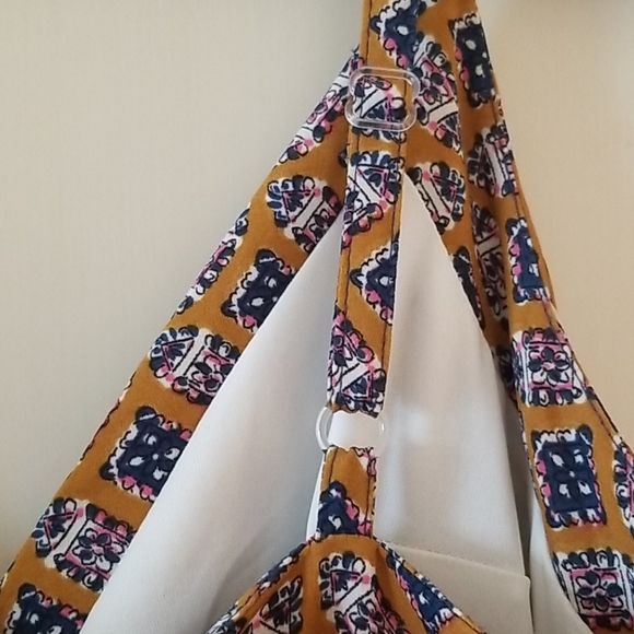 Dress - Picture 7 of 9